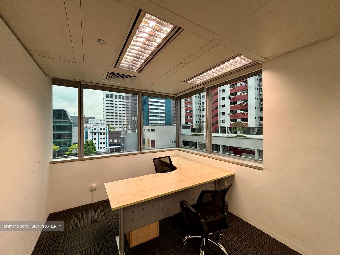 Odeon Towers (D7), Office #485425281